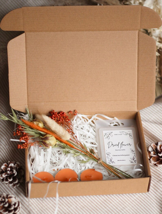 Autumn Dried Flower Bouquet & Home Fragrance Gift Box